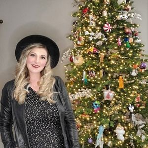 Meet your Posher, Alexandra